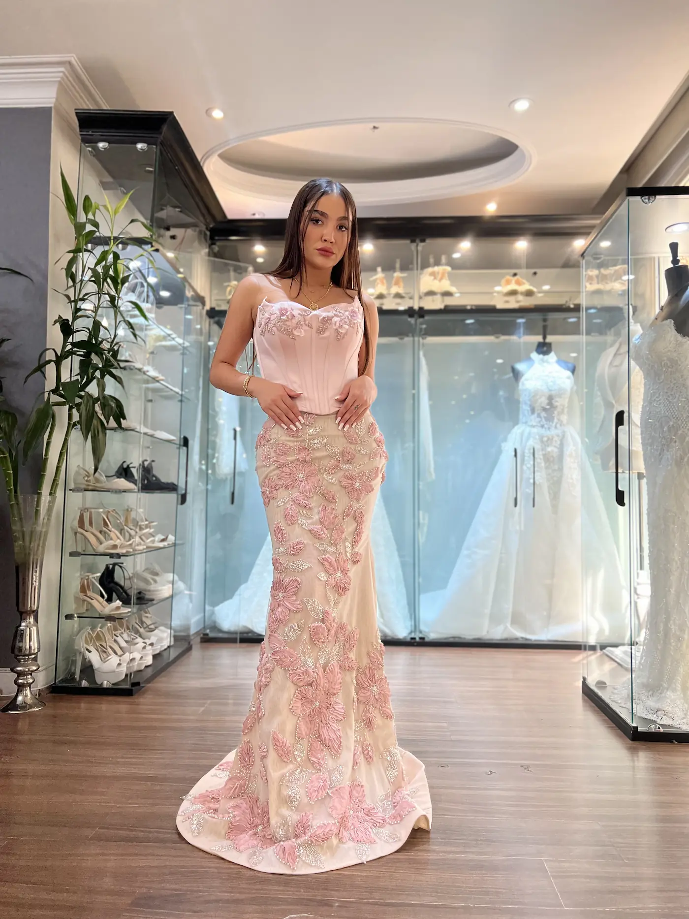     Velvet Rosé Haute Couture  Image — 2