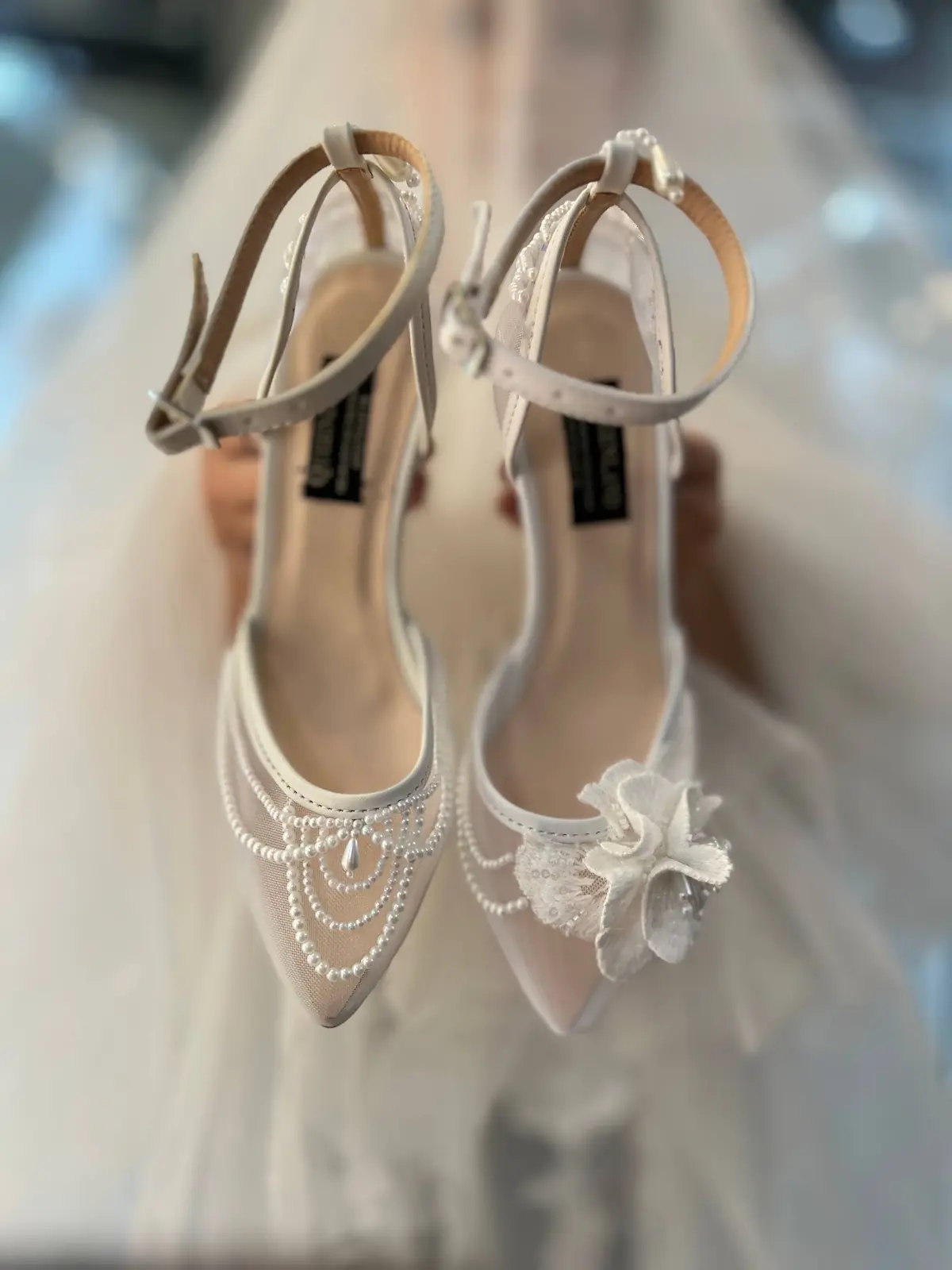 أحذية العروس | Duo Image