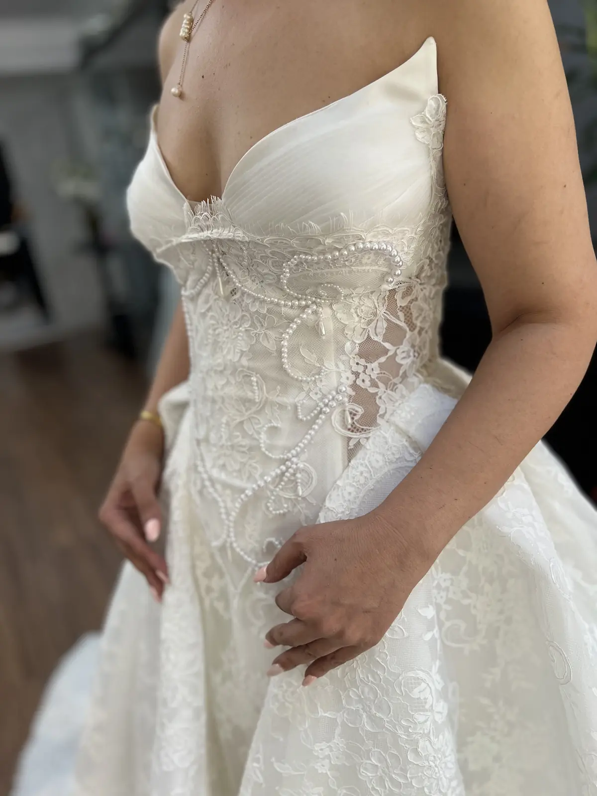 Bridal Dress | White-Lumielle — Queen Land — View Details