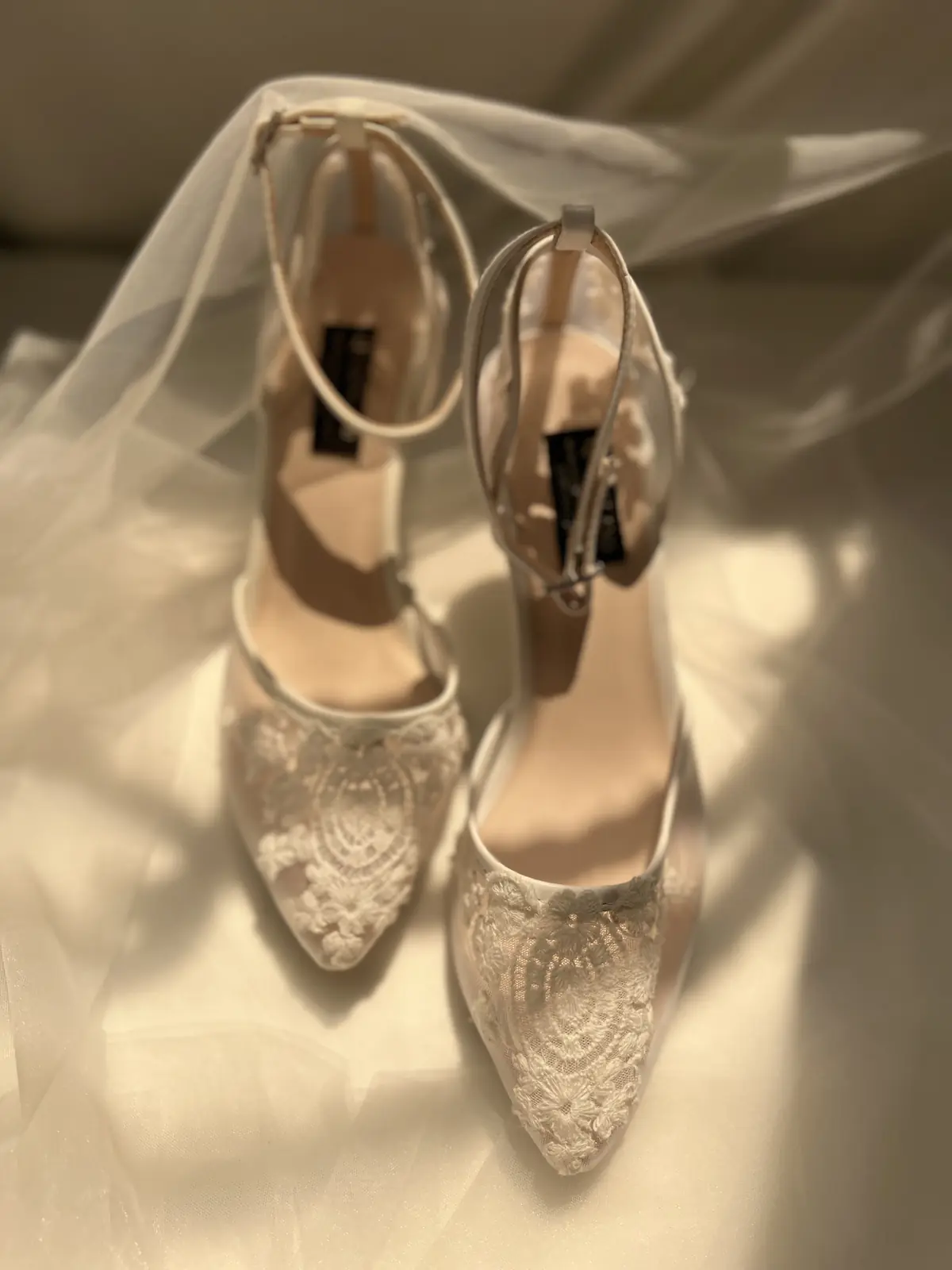 ‎حذاء العروس | Florienne Image — 3